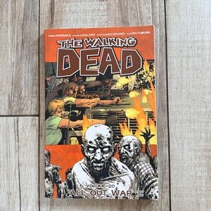 The Walking Dead Volume 20: All Out War Part 1 - Orange Graphic Novel